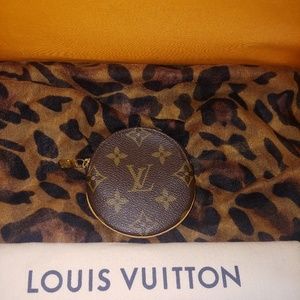 Authentic Louis Vuitton Round Coin Purse